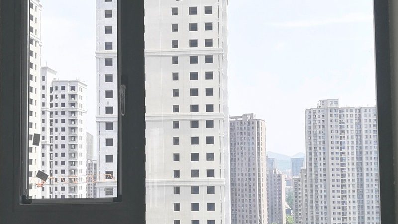 学校推拉式折叠隔断门：如何选择合适的厂家**